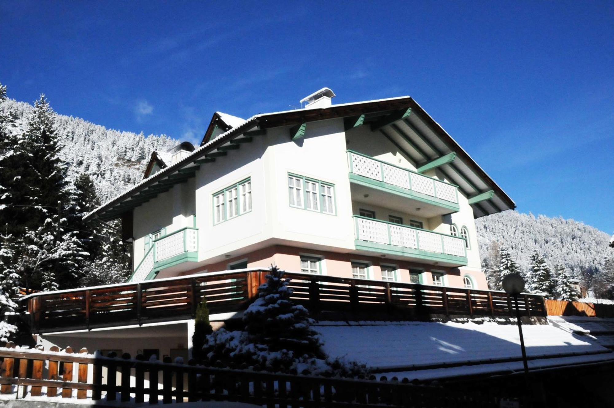 Casa Al Mesdi Appartement Pozza di Fassa Buitenkant foto