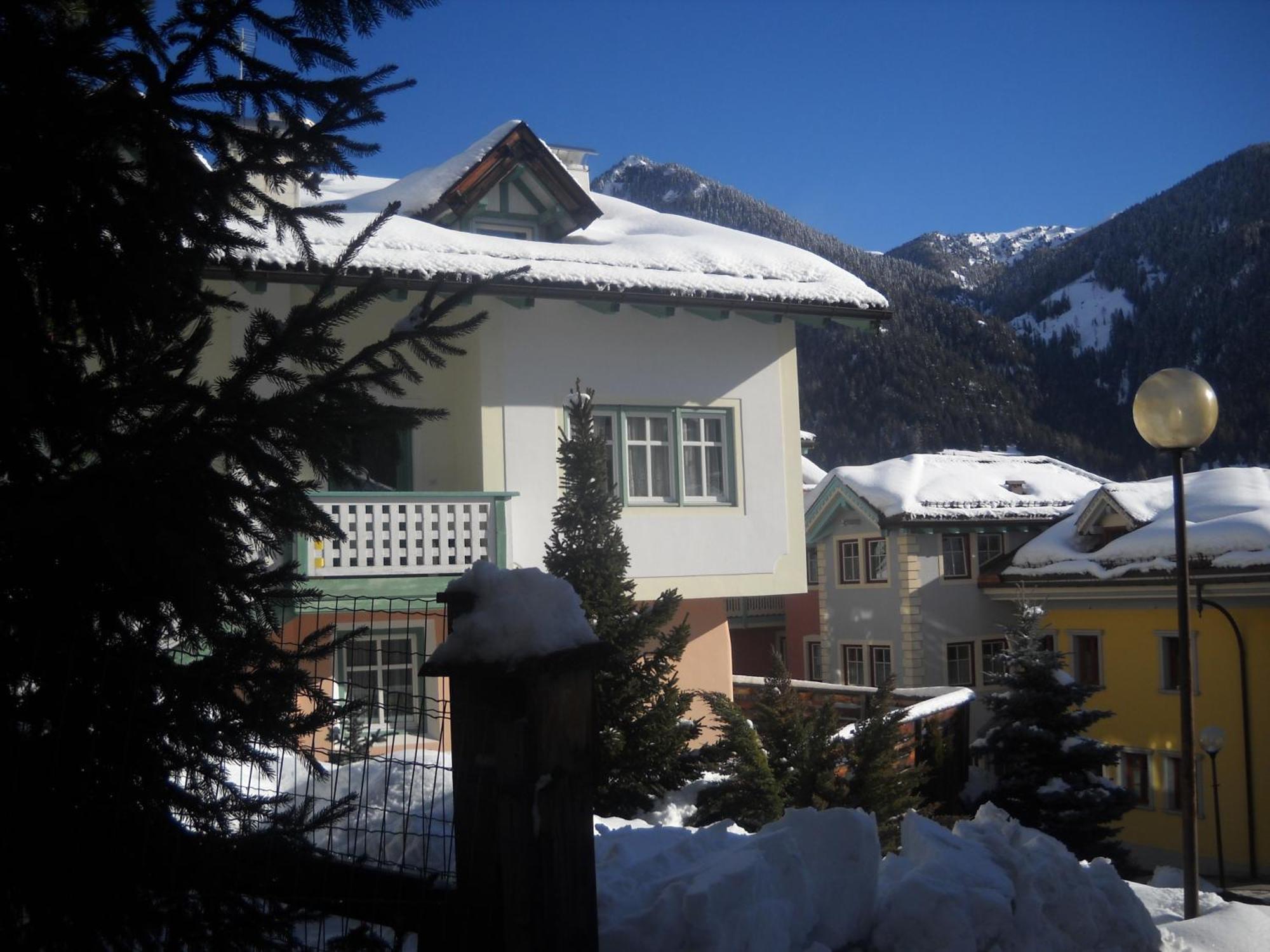 Casa Al Mesdi Appartement Pozza di Fassa Kamer foto