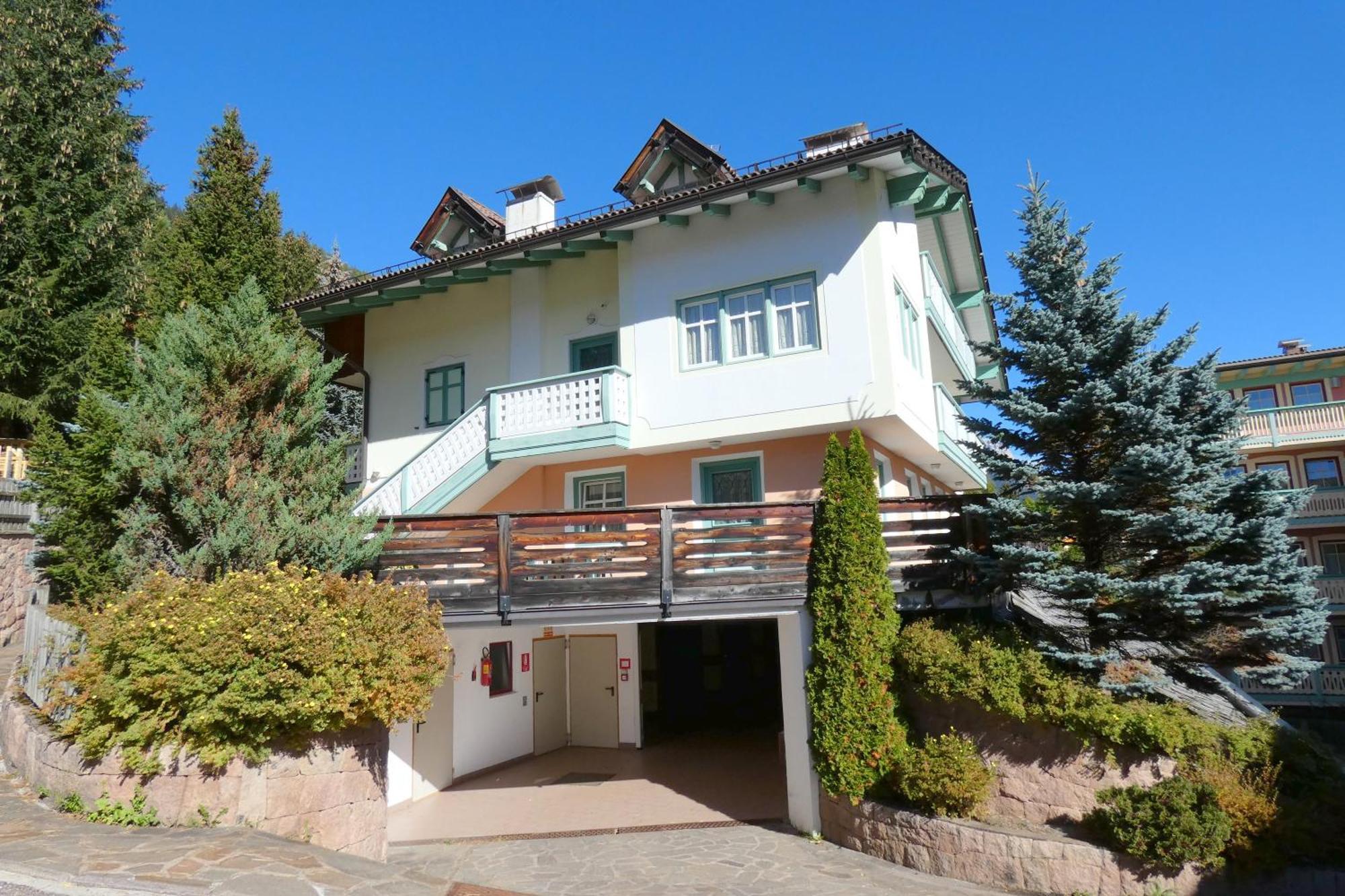 Casa Al Mesdi Appartement Pozza di Fassa Buitenkant foto
