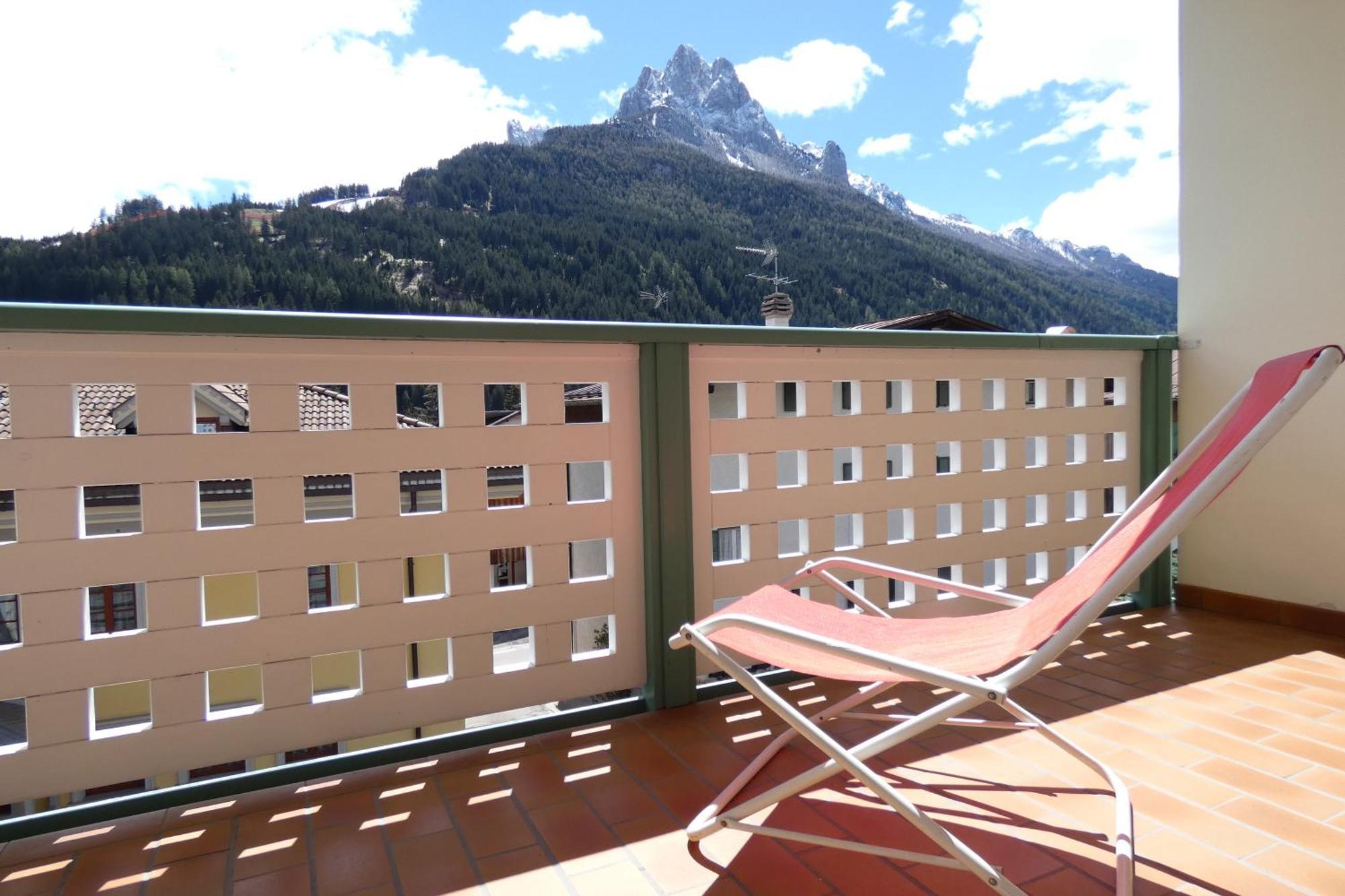 Casa Al Mesdi Appartement Pozza di Fassa Buitenkant foto