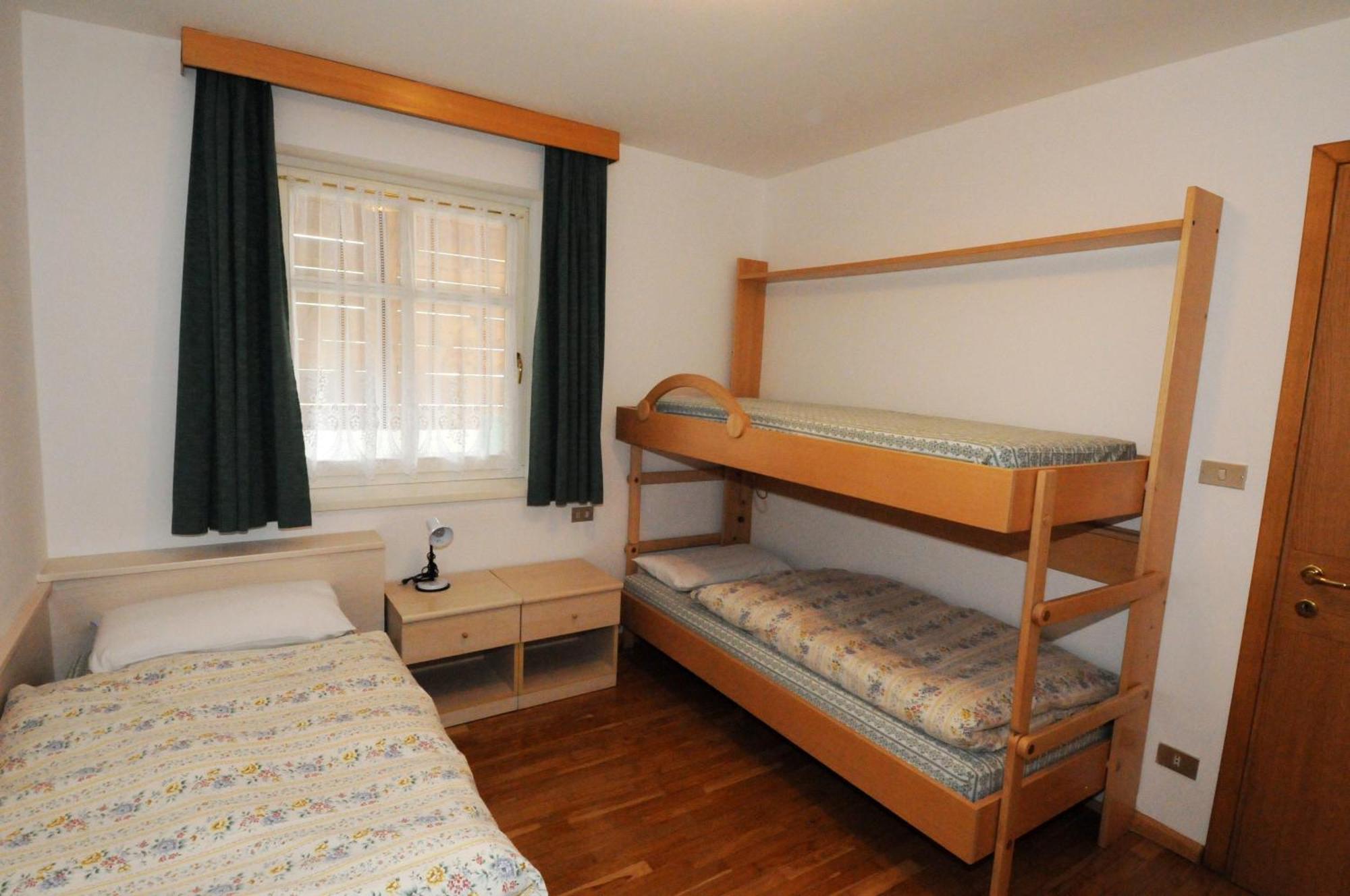 Casa Al Mesdi Appartement Pozza di Fassa Buitenkant foto
